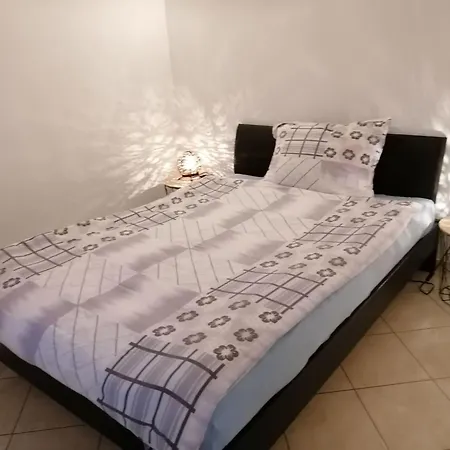 Appartement Erdgeschosswohnung Mit Terrasse Und Meerblick By Interhome *